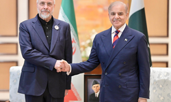 ABD ve İran arasındaki görüşmeler İslamabad'da başladı: ABD basını, ABD gemilerinin Hürmüz'den geçtiğini iddia ediyor