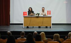 Adana Büyükşehir Belediyesi, 'Karnımız mı aç ruhumuz mu?' söyleşisine ev sahipliği yaptı