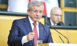 Ahmet Davutoğlu'ndan 23 Nisan Ulusal Egemenlik ve Çocuk Bayramı mesajı: '23 Nisan, gelecek demektir'