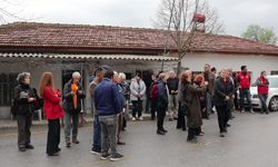 Akbelen eylemcisi Esra Işık'ın tutuklanması cezaevi önünde protesto edildi