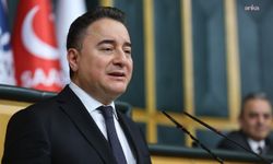 Ali Babacan'dan 23 Nisan Ulusal Egemenlik ve Çocuk Bayramı mesajı: 'Çocukların yoksulluk çekmediği, eğitimde fırsat eşitliğine ulaştığı ve sokaklarda neşeyle koştuğu bir Türkiye'yi inşa etmek boynumuzun borcu'