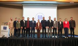 Antalya Büyükşehir Belediyesi Başkan Vekili Özdemir, İMO üyeleriyle bir araya geldi