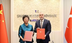 Bakan Işıkhan, Çinli mevkidaşı Wang Xiaoping ile bakanlıkta bir araya geldi