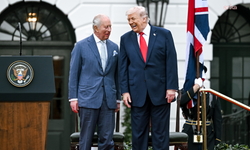 Beyaz Saray'ı ziyaret eden İngiltere Kralı Charles'tan ABD Başkanı Trump'a: 'Biz olmasaydık Fransızca konuşuyor olurdunuz''