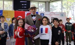 Bursa'da kuşaklar, 23 Nisan coşkusunu birlikte yaşadı