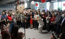 Çankaya'da 23 Nisan, çocukların eserlerinden oluşan sergi ile başladı