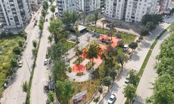 Ceyhan Belediyesi, Şehit Mustafa Durmaz Parkı'ndaki yenileme çalışmalarında sona yaklaştı