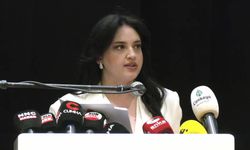 ÇGD'nin düzenlediği '2025 Yılı Başarılı Gazeteciler Ödülleri' sahiplerini buldu.... Bakırhan: Demokrasinin tam işlemediği ülkelerde gazetecilik yapmak en büyük devrimciliktir