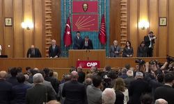 CHP grup toplantısı... Özgür Özel: 'Türkiye işçi sınıfının önünde and içiyoruz ki CHP gelecek, tüm işçiler sendikal haklarına kavuşacak'