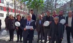 CHP Yeşilyurt İlçe Örgütü'nden 23 Nisan'da anlamlı anma: 'Masumiyetin simgesi balonları gökyüzüne uğurlarken büyük boşluğu yüreğimizde hissediyoruz'