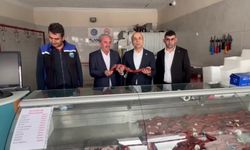 CHP'li Aşkın Genç, Felahiye'de Halk Kasabı'nı inceledi: 'Halkçı belediyecilik anlayışıyla vatandaşın yanında olmaya devam edeceğiz'