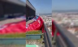 CHP'li Bulut: 'Bursa'ya atanan kayyumın ilk icraatı Özel, İmamoğlu ve Bozbey'in pankartlarını indirmek oldu'