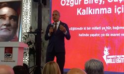 CHP'li Özçağdaş: 'Cumhuriyetin özü öğretmendir'