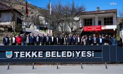 CHP'li Zeybek ve belediye başkanları, 7 Haziran'daki seçimler öncesi Gümüşhane Tekke'de yurttaşları ziyaret etti