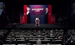 CHP'nin Belediye Başkanları Buluşması... Filiz Gencan Akın: Biz buradayız, geri adım atmıyoruz ve bu mücadeleyi büyütüyoruz