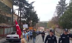 Doruk Madencilik işçileri Ankara'ya yürüyor... Başaran Aksu: 'Hakkımız verilmeden Ankara'dan dönmeyeceğiz'