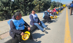 Doruk Madencilik işçileri ile polis anlaştı, bir grup madenci, polis araçlarıyla Enerji Bakanlığı önüne götürülecek