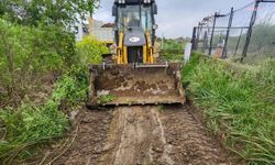 Efeler'de yağışın izleri siliniyor: Altı mahallede yol seferberliği