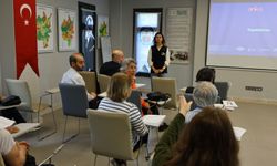 Efes Tarlası Yaşam Köyü'nde ev tipi kompost eğitimi düzenledi