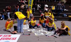 Eğitim Sen Eskişehir'de yaşam nöbeti başlattı: Okullarımızda şiddet istemiyoruz