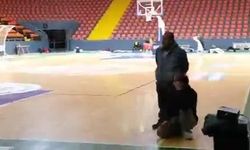 Erkan Baş, direnişteki madencilerle derbi maçı izledi: 'Yarın Enerji Bakanlığı'na yürüyeceğiz'