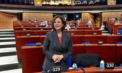 Eskişehir Büyükşehir Belediye Başkanı Ünlüce, Strazburg'da: 'Dünyayı etkisi altına alan kaostan çıkışın yolu, biz yöneticilerin adil bir düzen için sesimizi yükseltmesinden geçmektedir'