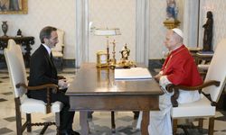 Fahrettin Altun, Papa 14'üncü Leo'ya güven mektubunu sundu