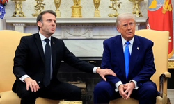  Fransa Cumhurbaşkanı Macron:  'Dün gece ABD Başkanı'na yönelik silahlı saldırı kabul edilemez'