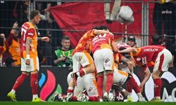 Galatasaray şampiyonluk yolunda... Derbi maçta Galatasaray Fenerbahçe'yi 3-0 mağlup etti