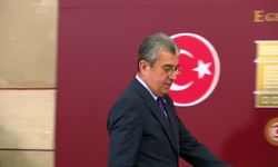 Gökhan Günaydın: 'Aziz İhsan Aktaş, CHP'li belediyelerle çalıştığında rüşvet alıyor, veriyor; aynı kişi AKP'li, MHP'li belediyelerle çalıştığı zaman pirüpak öyle mi?'