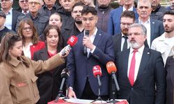 Halkçı Liseliler'den Isparta'da 23 Nisan açıklaması: 'Çocuklar kalem yerine silah tutuyorsa herkes sınıfta kalmıştır'