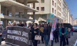 Hopa'da okullarda yaşanan saldırılar protesto edildi
