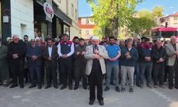 Iğdır ve Mardin'de Eğitim-Bir-Sen'den okul saldırılarında hayatını kaybedenler için gıyabi cenaze namazı