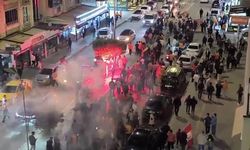 Iğdır'da Galatasaraylılar, Fenerbahçe galibiyetinin ardından sokaklara döküldü