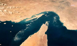 İran Devrim Muhafızları'ndan Hürmüz Boğazı'nda konteyner gemisine müdahale