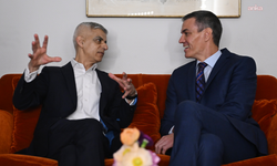 İspanya Başbakanı Sanchez, Londra Belediye Başkanı Khan ile görüştü: 'Şehirler demokrasinin ilk savunma hattı'