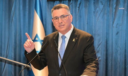 İsrail Dışişleri Bakanı Sa'ar'dan İsrail askerlerinin 'Hristiyan sembolünü tahrip etmesine' tepki