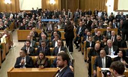 İYİ Parti Grup Toplantısı... Dervişoğlu: 'Oturdukları koltukları borçlu oldukları Cumhuriyete ihanet ve nankörlük kervanına yeni katılımlar görüyoruz'