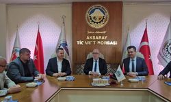 İYİ Parti heyeti Aksaray Ticaret Borsası'nı ziyaret etti: 'Türkiye yüksek faiz, vergi ve ceza üçgenine hapsedildi'