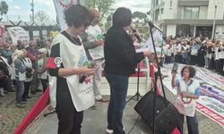 İzmir'de emekliler meydanlara çıktı: Sefalet zulmüne son