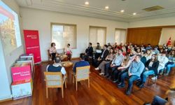 İzmir'in Kamusal Mekan Söyleşileri'nde üçüncü oturumda gündem 'Kentin ritmi'