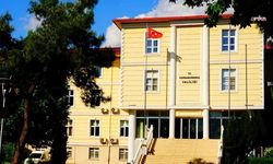 Kahramanmaraş Valiliği: 'Ayser Çalık Ortaokulu'nun tüm öğrenci ve personelinin eğitim-öğretim faaliyetlerine Şehit Tebernuş Özler Ortaokulu binasında devam etmesine karar verilmiştir'