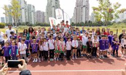 Karşıyaka'da 23 Nisan coşkusu atletizm pistine taşındı