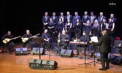 Kartal'da türküler sevgi ve barış için yankılandı