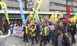 KESK'ten İzmir'de okullardaki silahlı saldırılara tepki: 'Yaşadığımız olaylar münferit değildir. Yıllardır sürdürülen yanlış politikaların sonucudur'