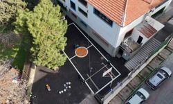 Konak'ta 'renkli dokunuş' okul bahçelerine de geldi