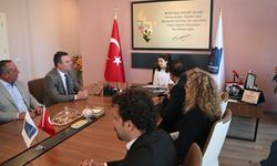 Kuşadası Belediyesi, 23 Nisan geleneğini bu yıl da devam ettirdi