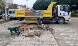 Kuşadası Belediyesi, yol yapım ve bakım çalışmalarını sürdürüyor