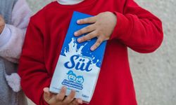 Kuşadası Belediyesi'nden çocuklara 3 ayda 22 bin litre süt desteği