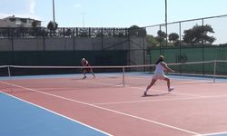 Kuşadası Tenis Kulübü'nde Ulusal Egemenlik Kupası heyecanı yaşanıyor